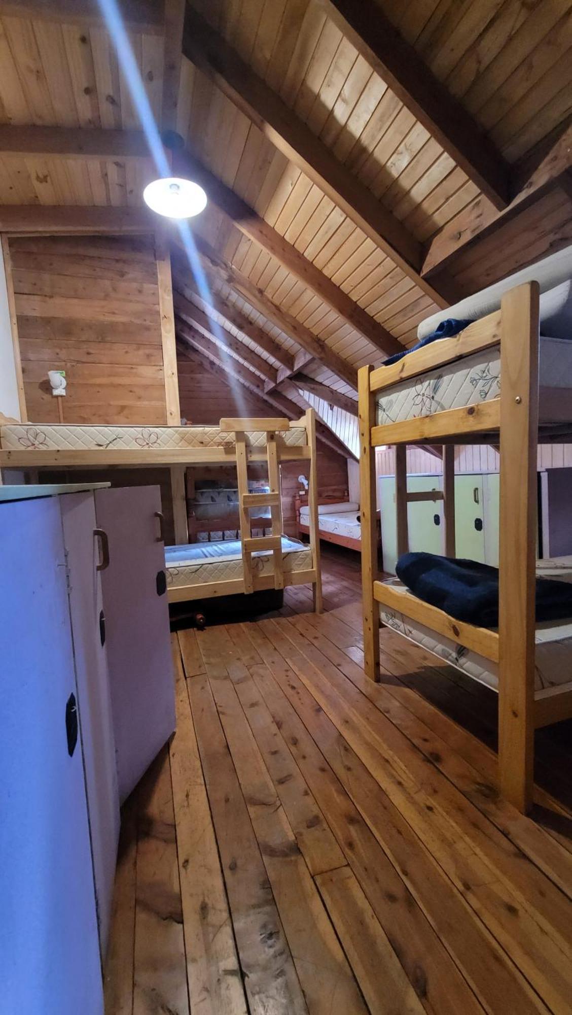 Hostel Meridiano 71 El Bolson Luaran gambar